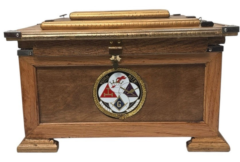 Vintage Hand Craft Wooden Keepsake Box L12xH7”xW7” By: Lois & Dick Saboda0